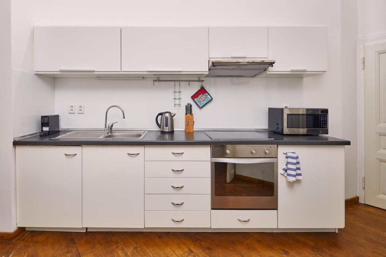 Apartamento Days - 1bdr W Netflix - Zizkov Tower *