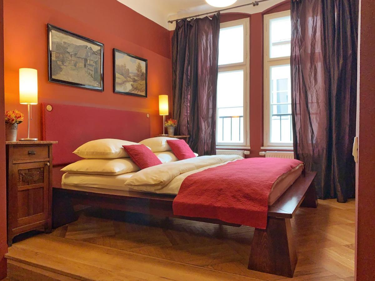 Small Luxury Palace 4* Prague
