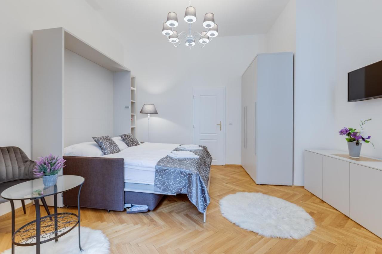Wenceslass Square Royal Appartement Prague