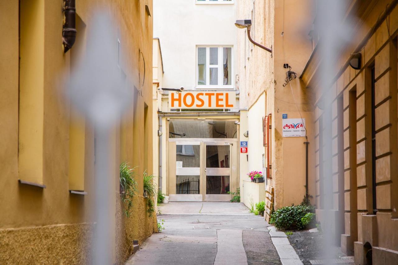 Mandarinka Hostel