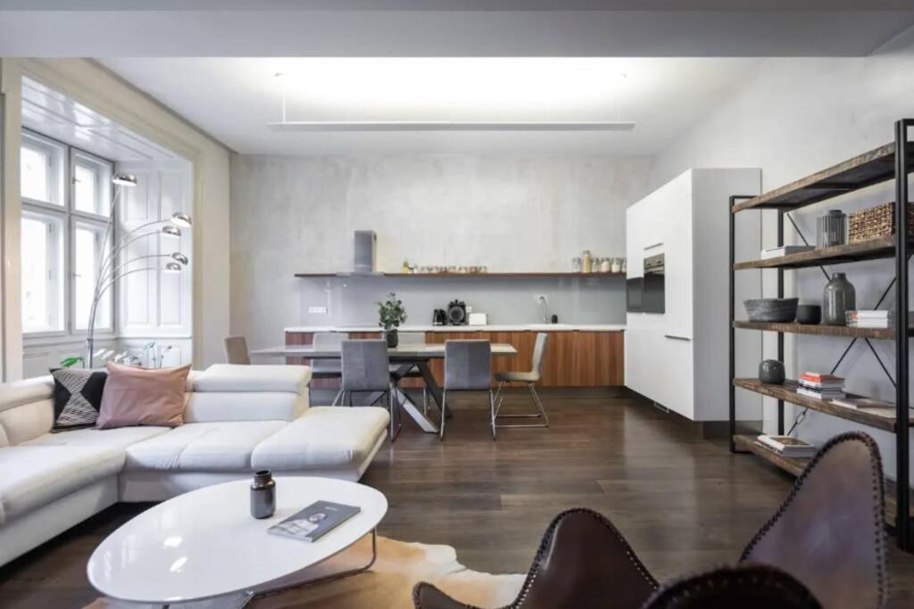 Charming Apt 33 Royal Vineyards By Michal&Friends * Prague