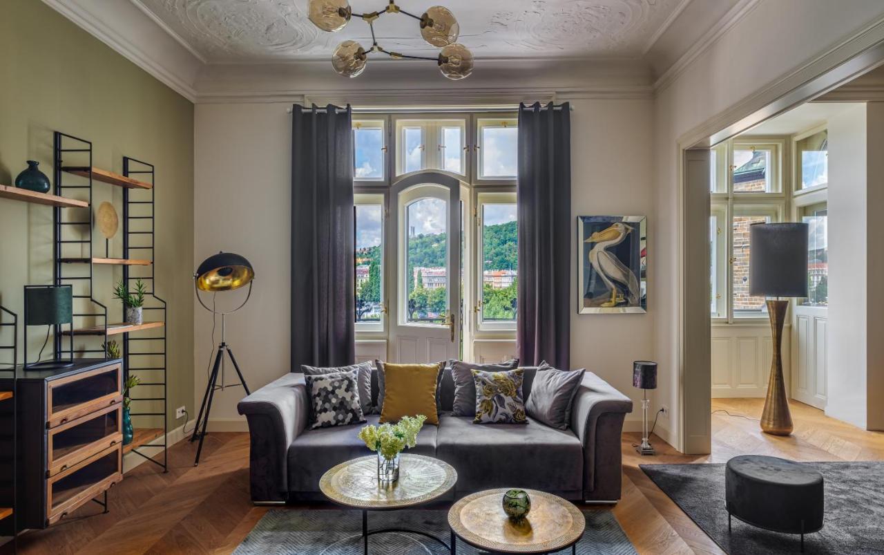 Mn6 Luxury By Adrez Prague