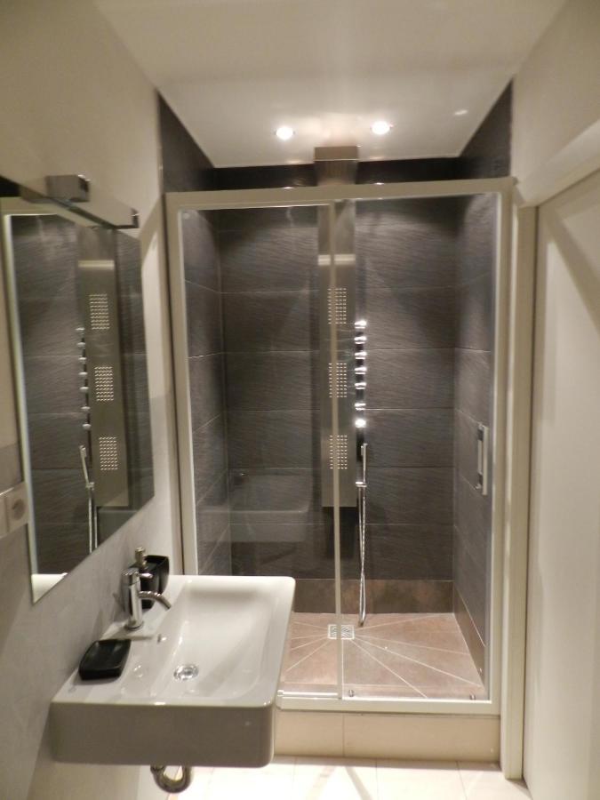 House - The Modern Flat *