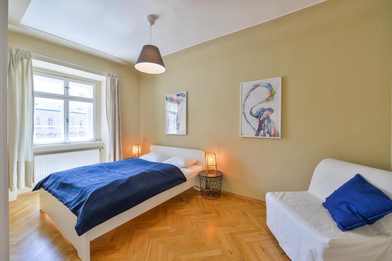 Celetna 27 Prague