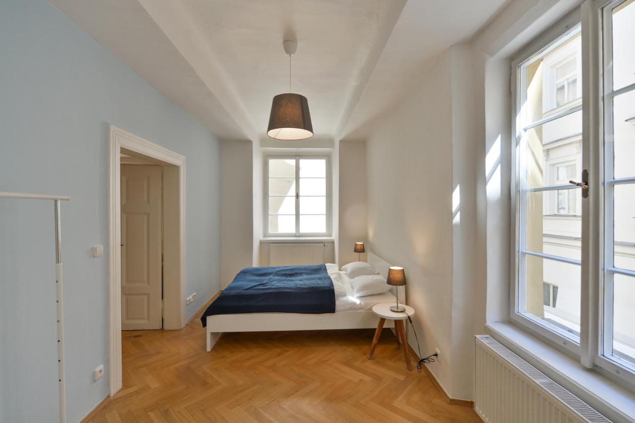 Celetna 27 * Prague