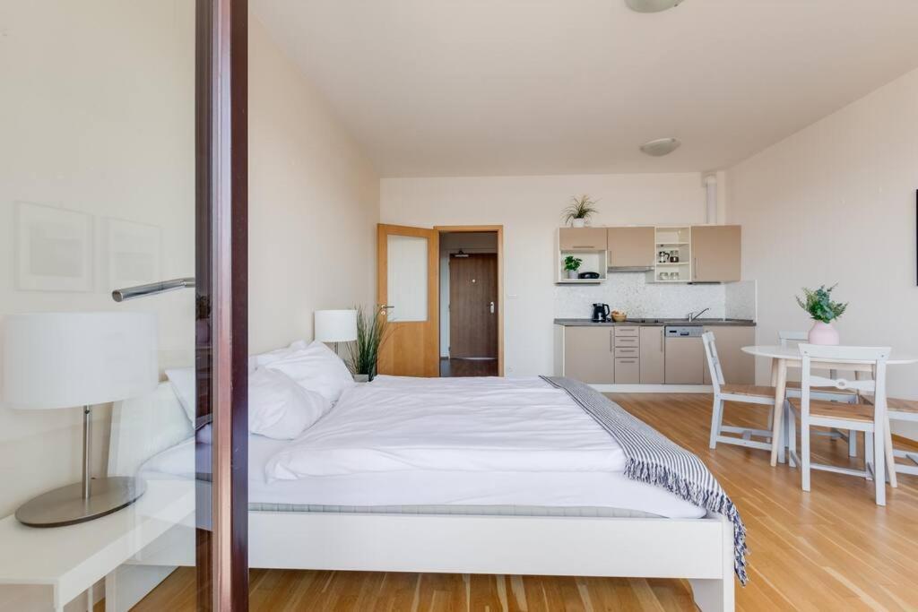 Jt's Korunni Str. Appartement *