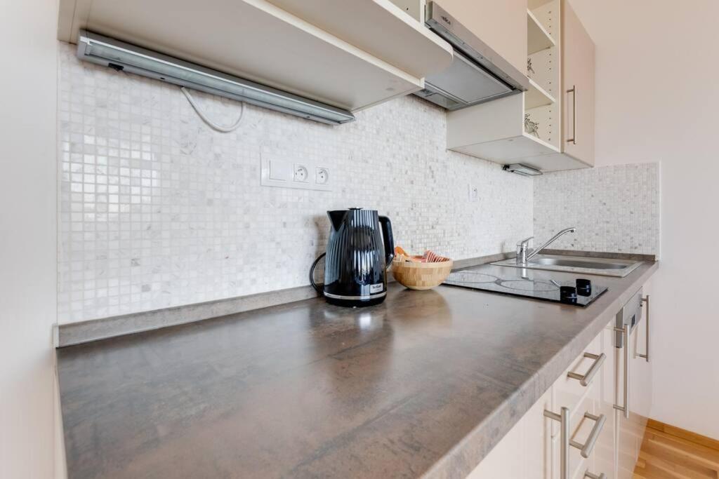 Jt's Korunni Str. Appartement *