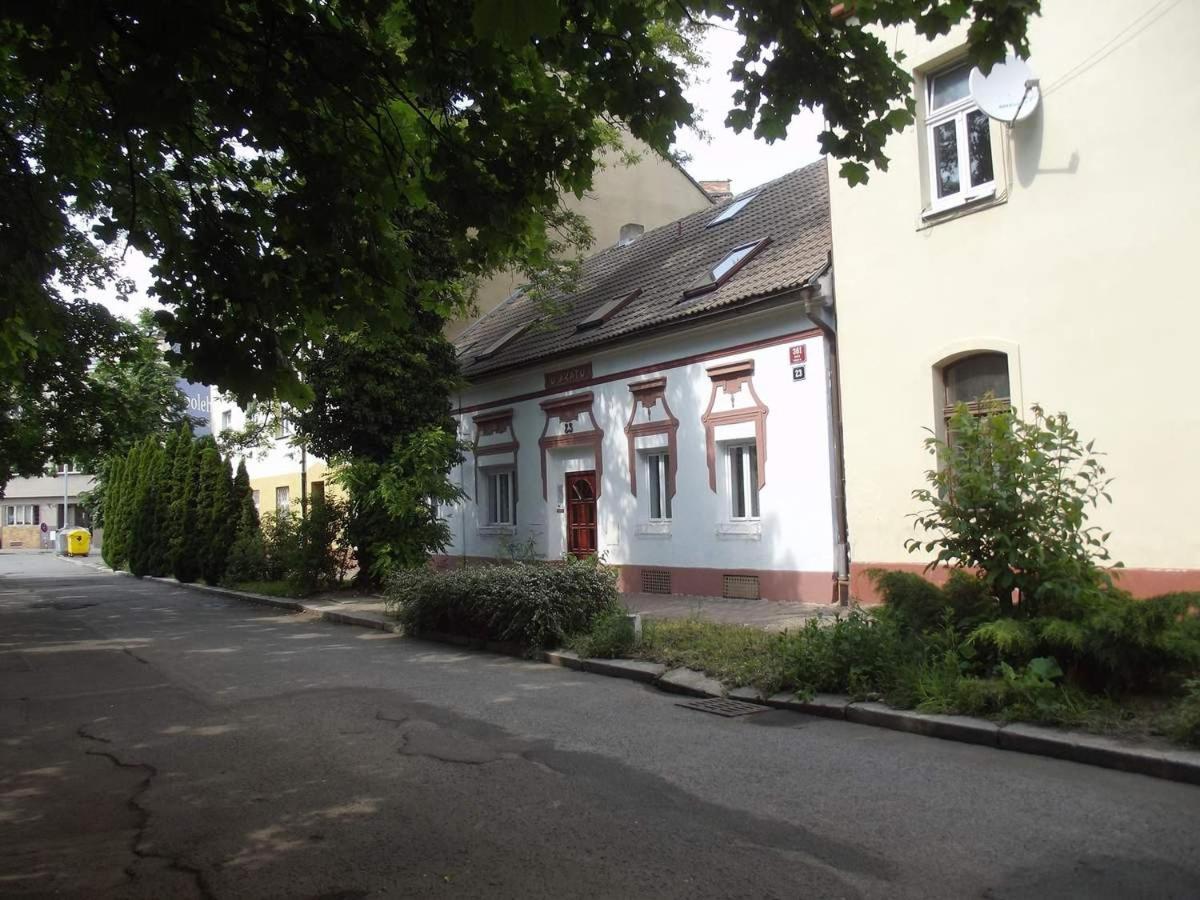 U Akatu Gasthof 2*