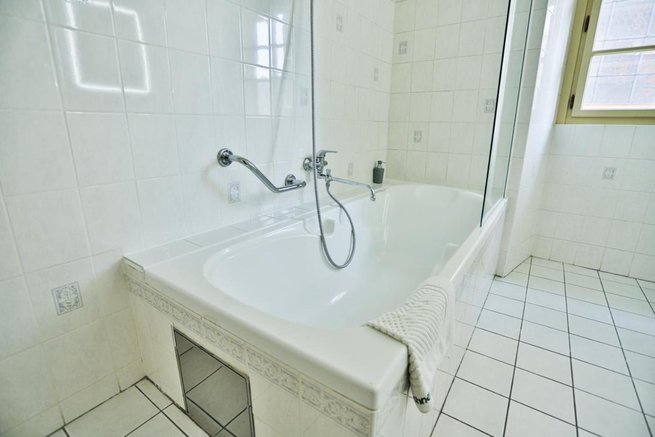 U Schnellu Otel