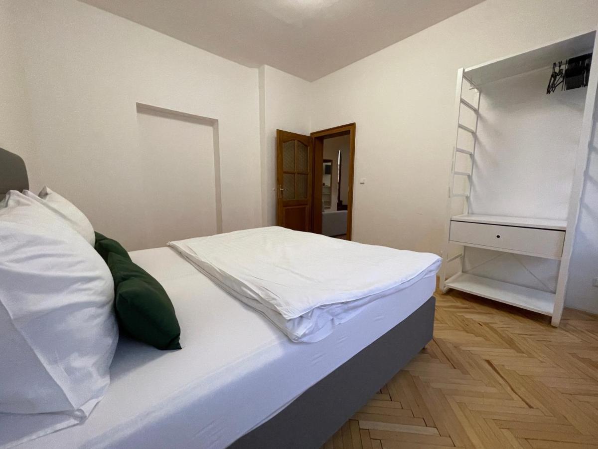 White Swan Boutique Apartment