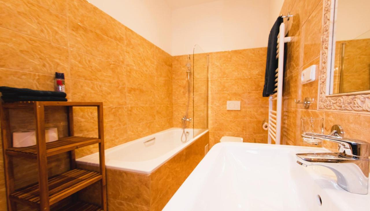 Boutique Aparthotel 3*