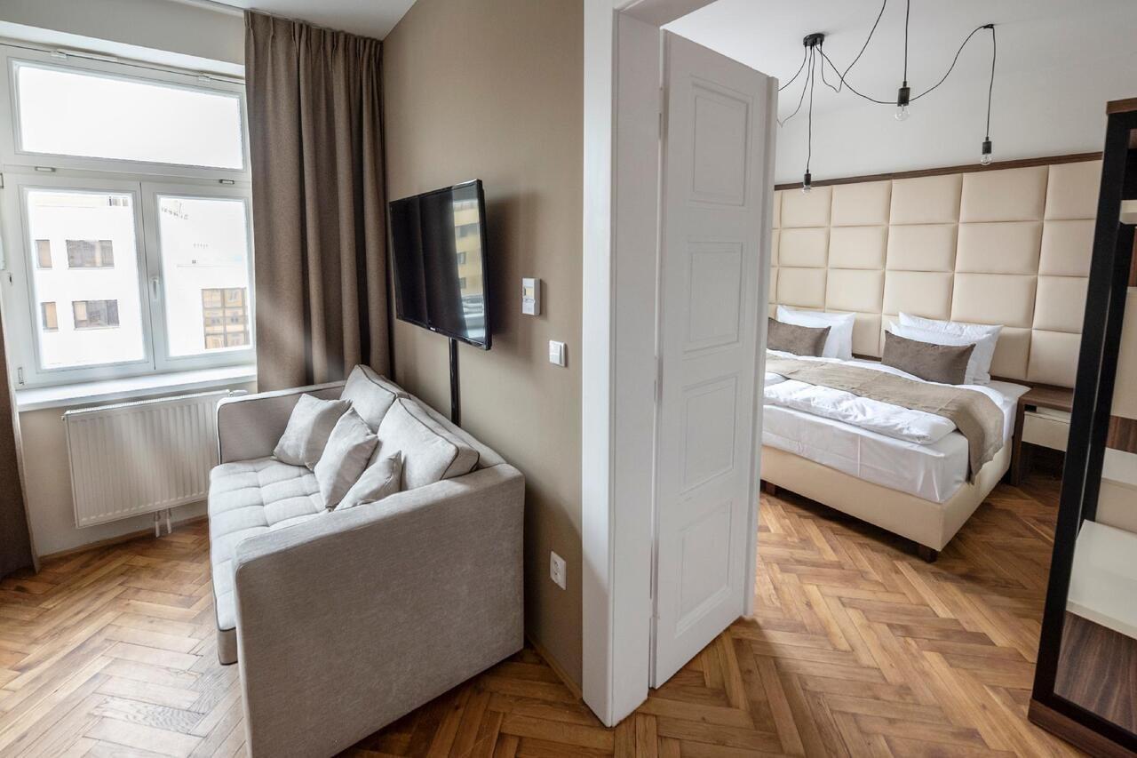 Letna Garden Apartment