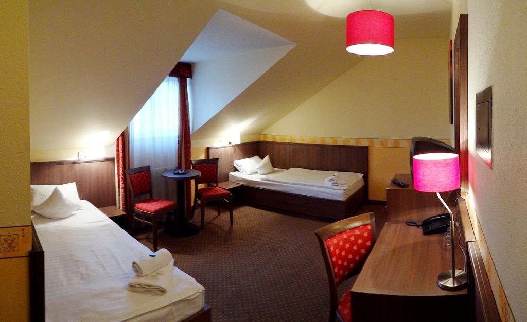 Ostruvek Hotel 3*