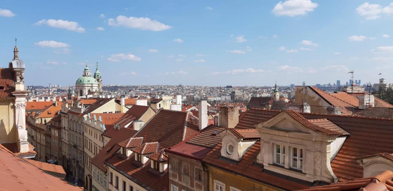The Golden Wheel Prag