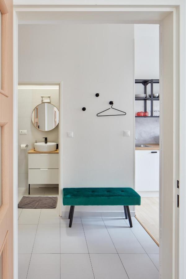 Days - Old Town Square Apartment Prague