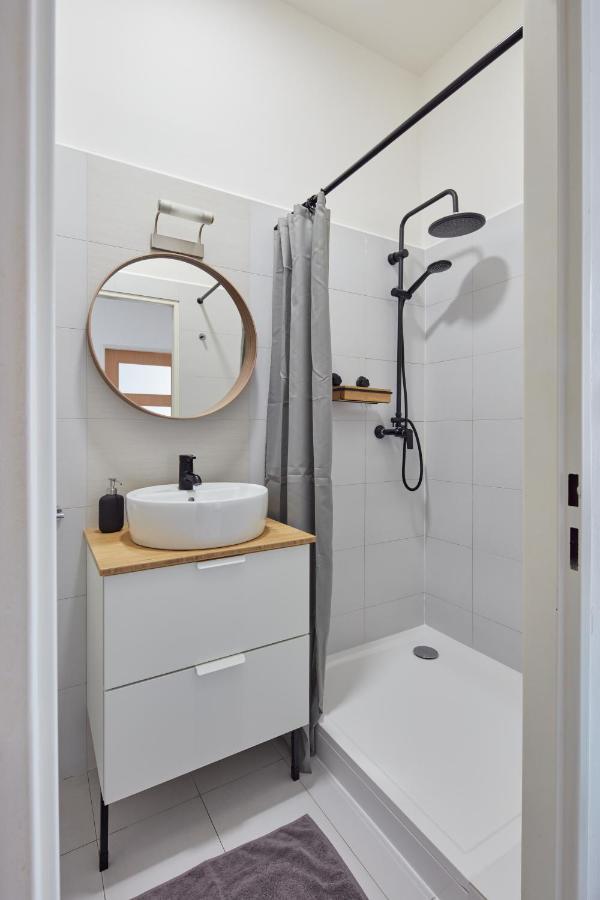 Days - Old Town Square Apartment Prague