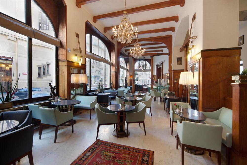 Otel Paris