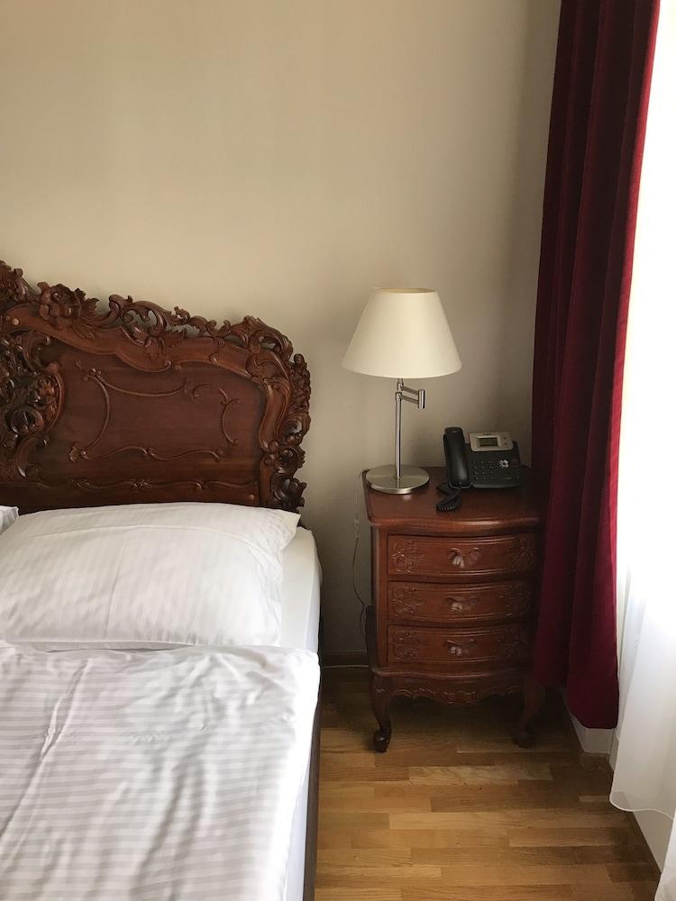 Hotel U Zlateho Stromu Prag
