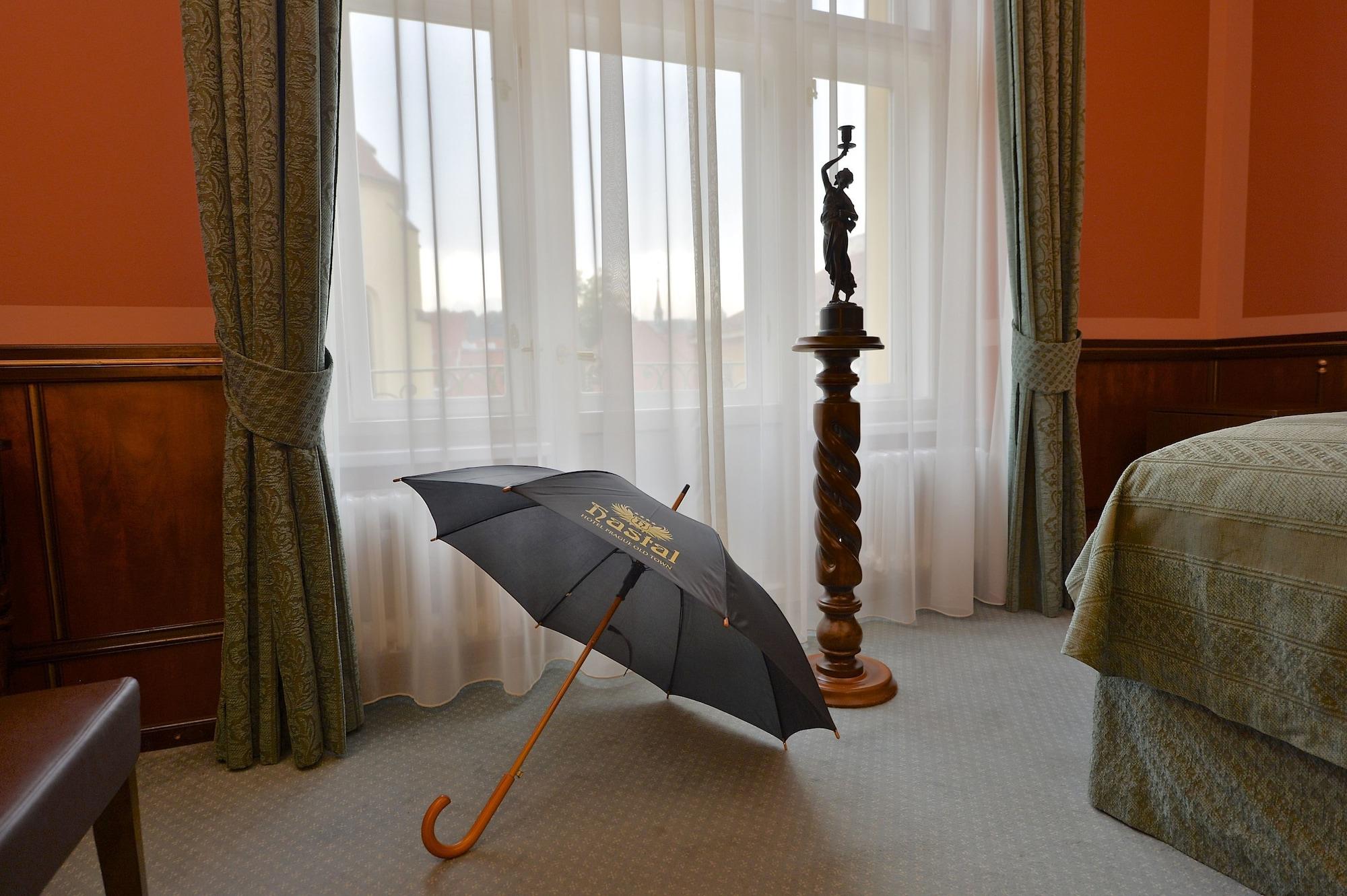 Hastal Old Town 4*
