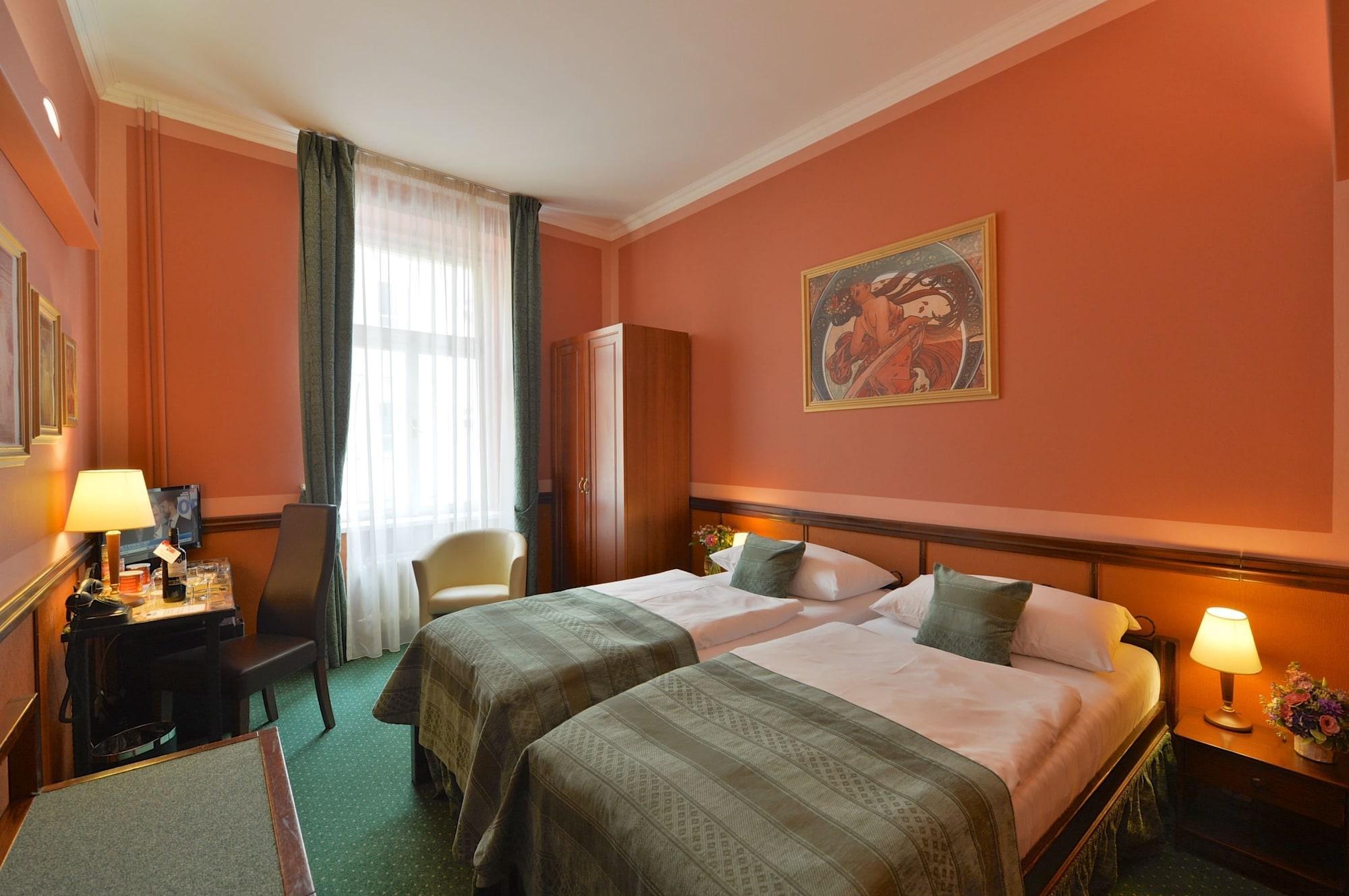 Hastal Old Town Hotel