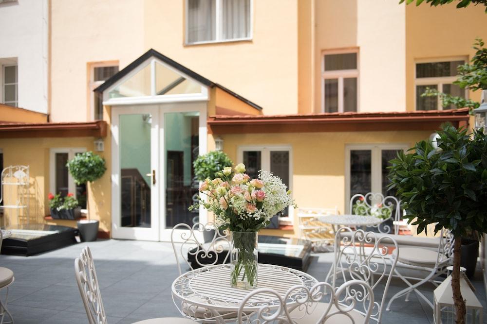 Hotel Hastal Old Town Prague