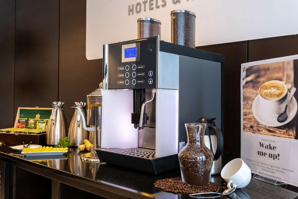 Hotel Occidental Five