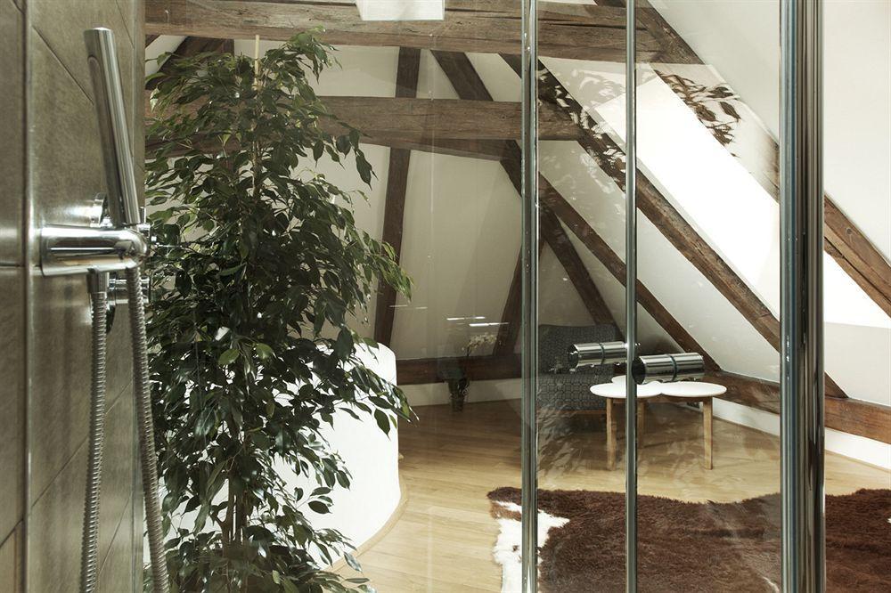 Apartment 3 Epoques By Adrez
