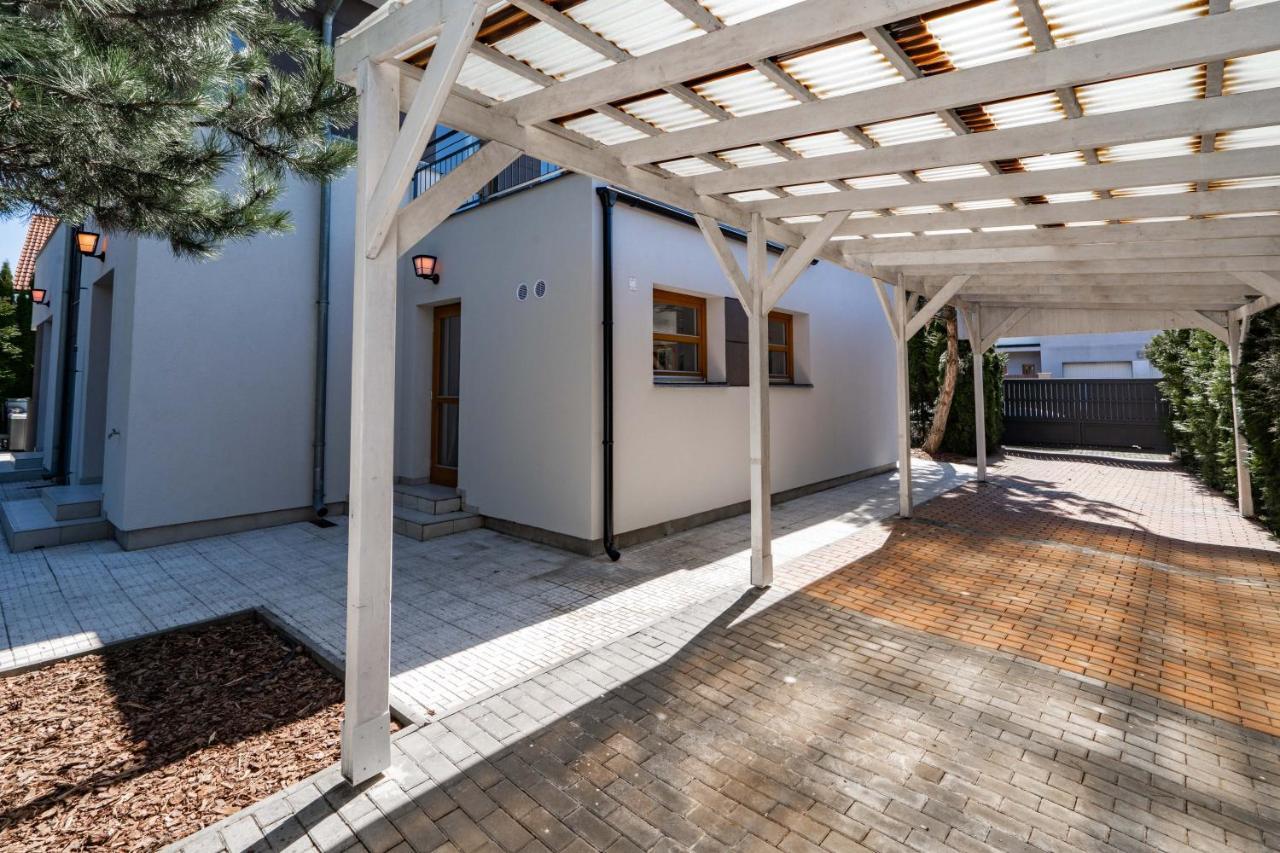Serenity With Garden Jacuzzi Villa