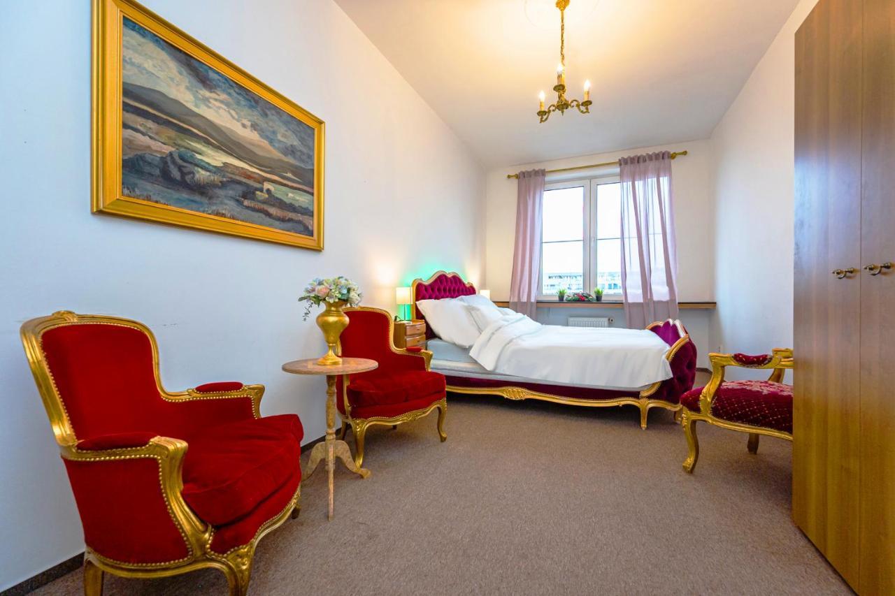 Bank Invest Apartmens - Old Town Daire *