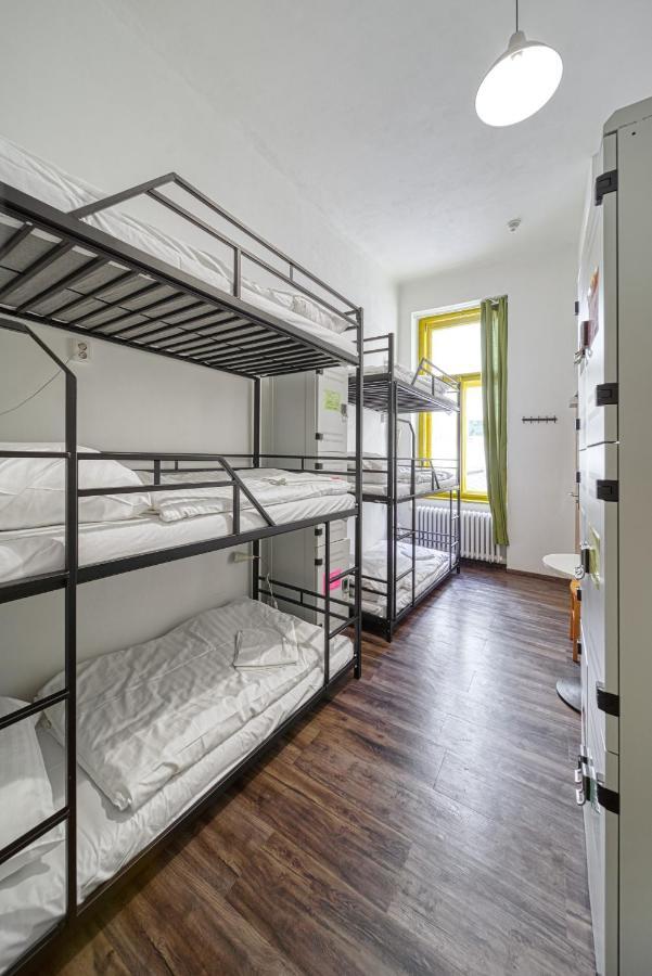 Orange Hostel *