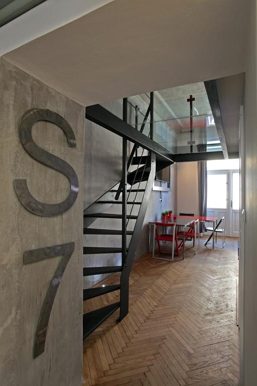 House - The Modern Flat Apartment