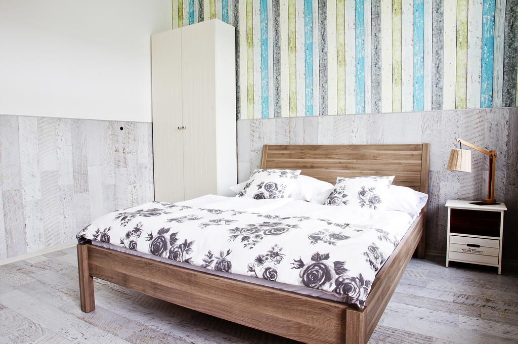 Royal Court Legerova Otel