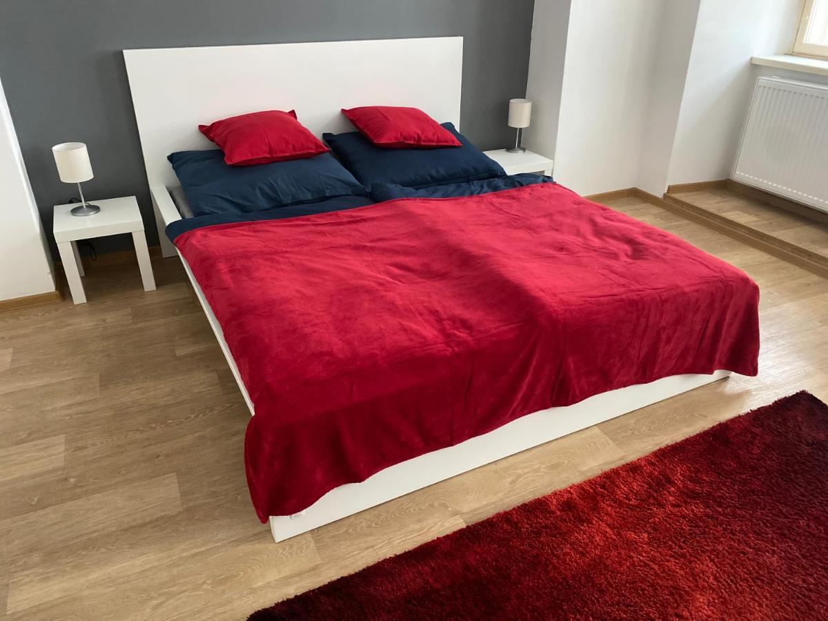 Nerudova Apartamento *