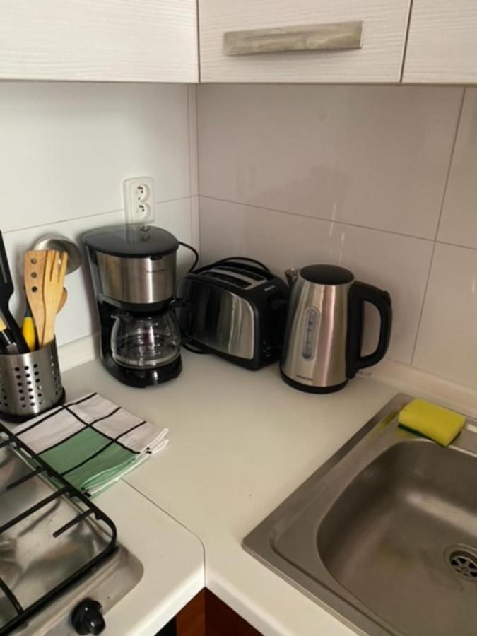 Large 3 Bedroom Family With Balcony Appartement