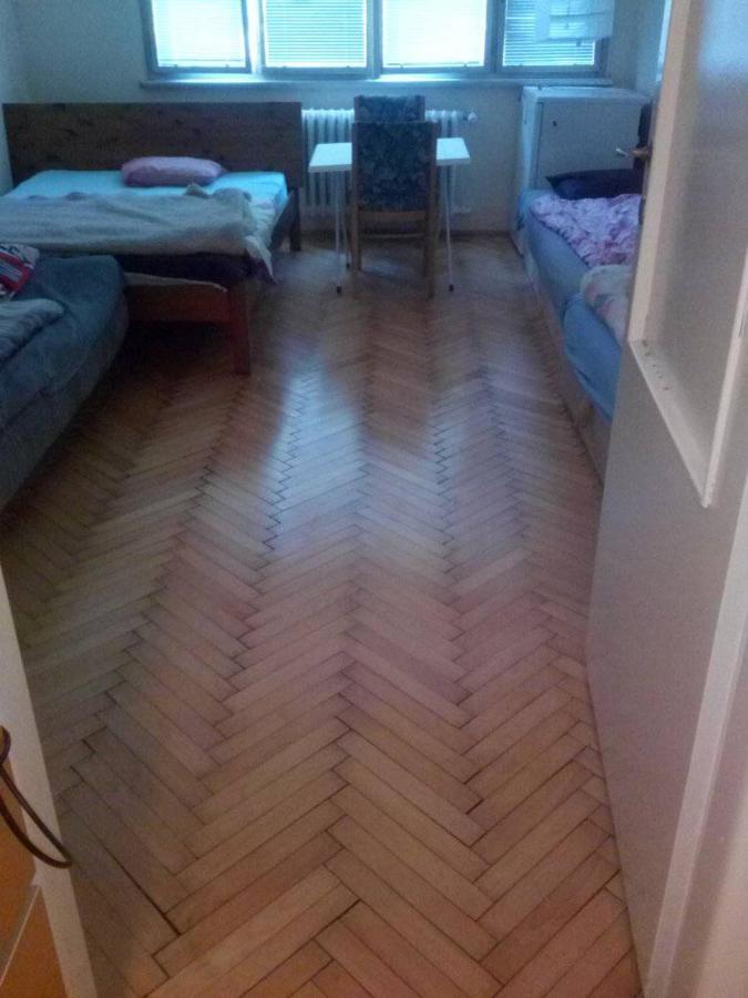 Flat 18 Minutes From Vaclavske Namesti * Prague