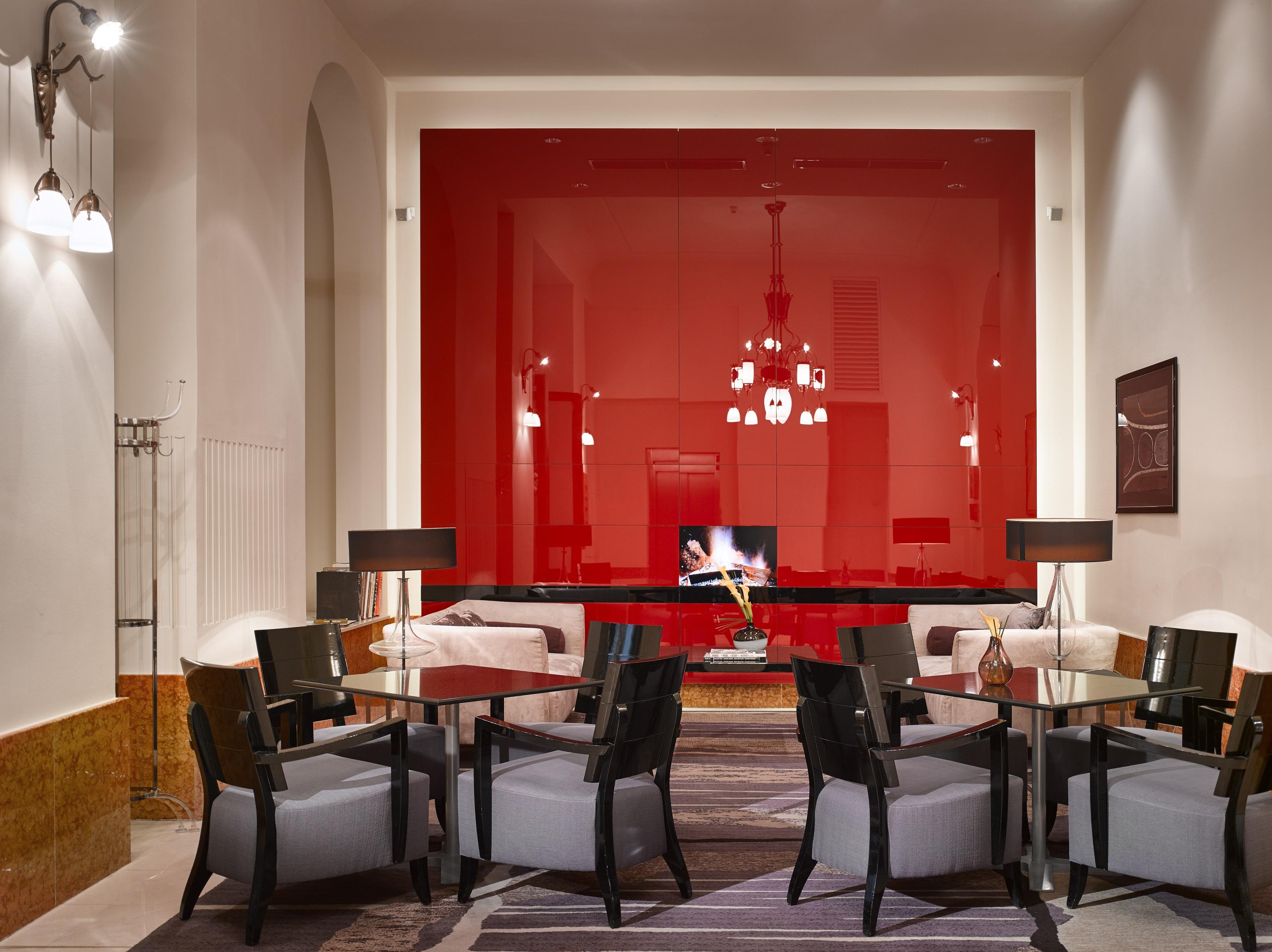 Hotel K+k 4*