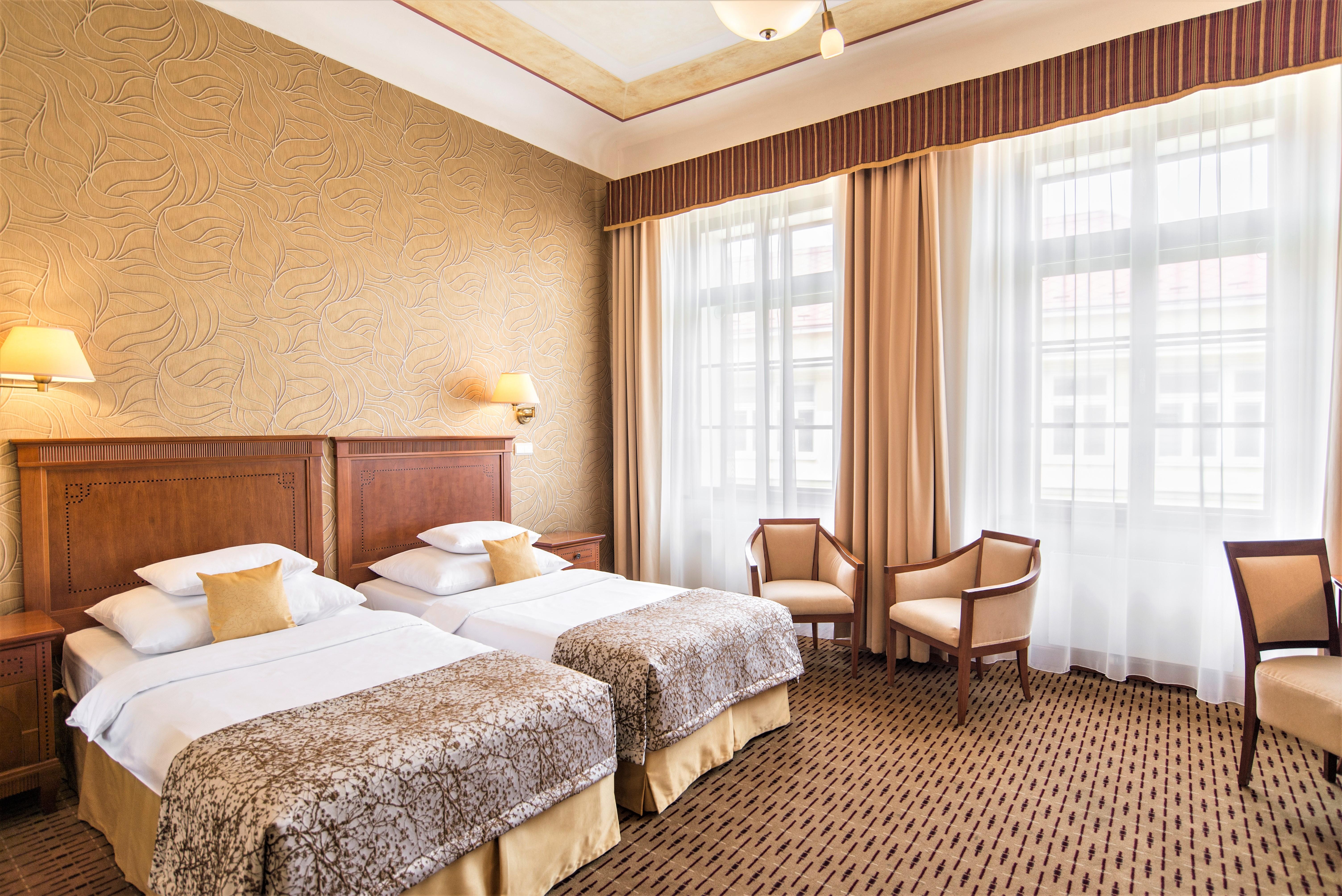 Hotel Majestic Plaza 4*