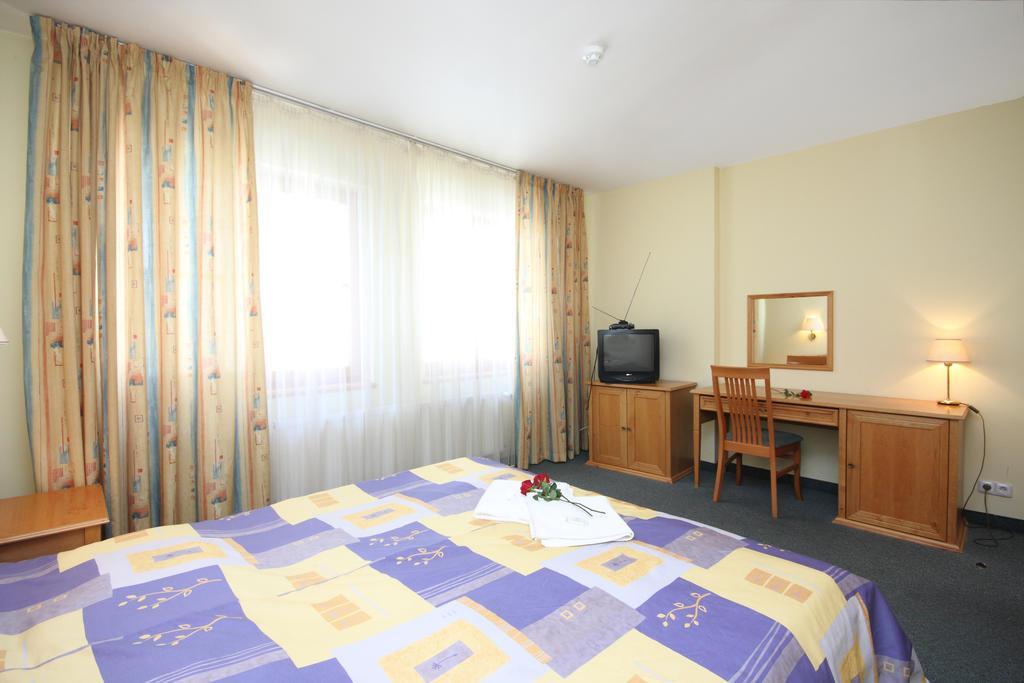 Claris Otel 3*