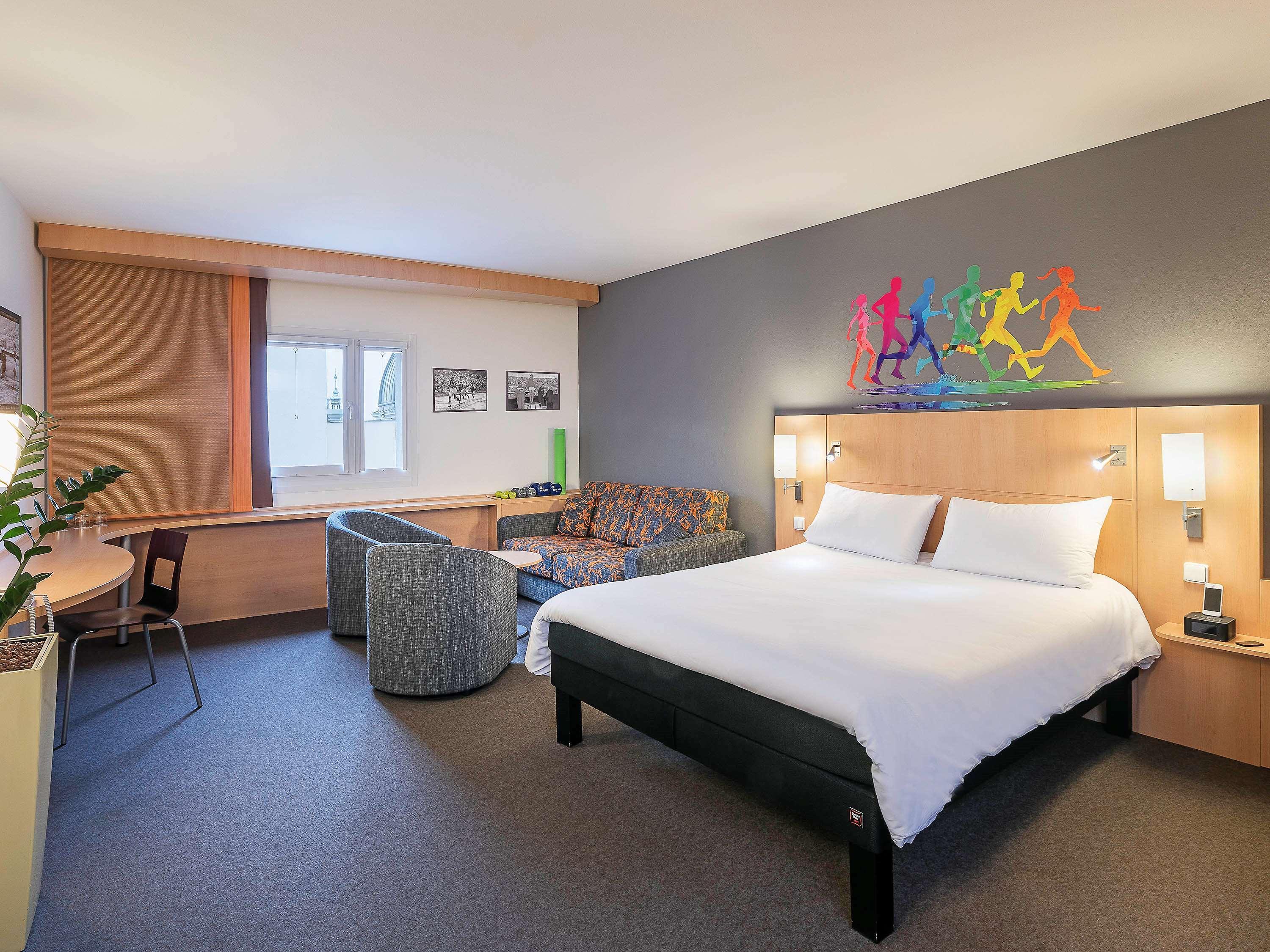 Hotel Ibis Old Town 3*