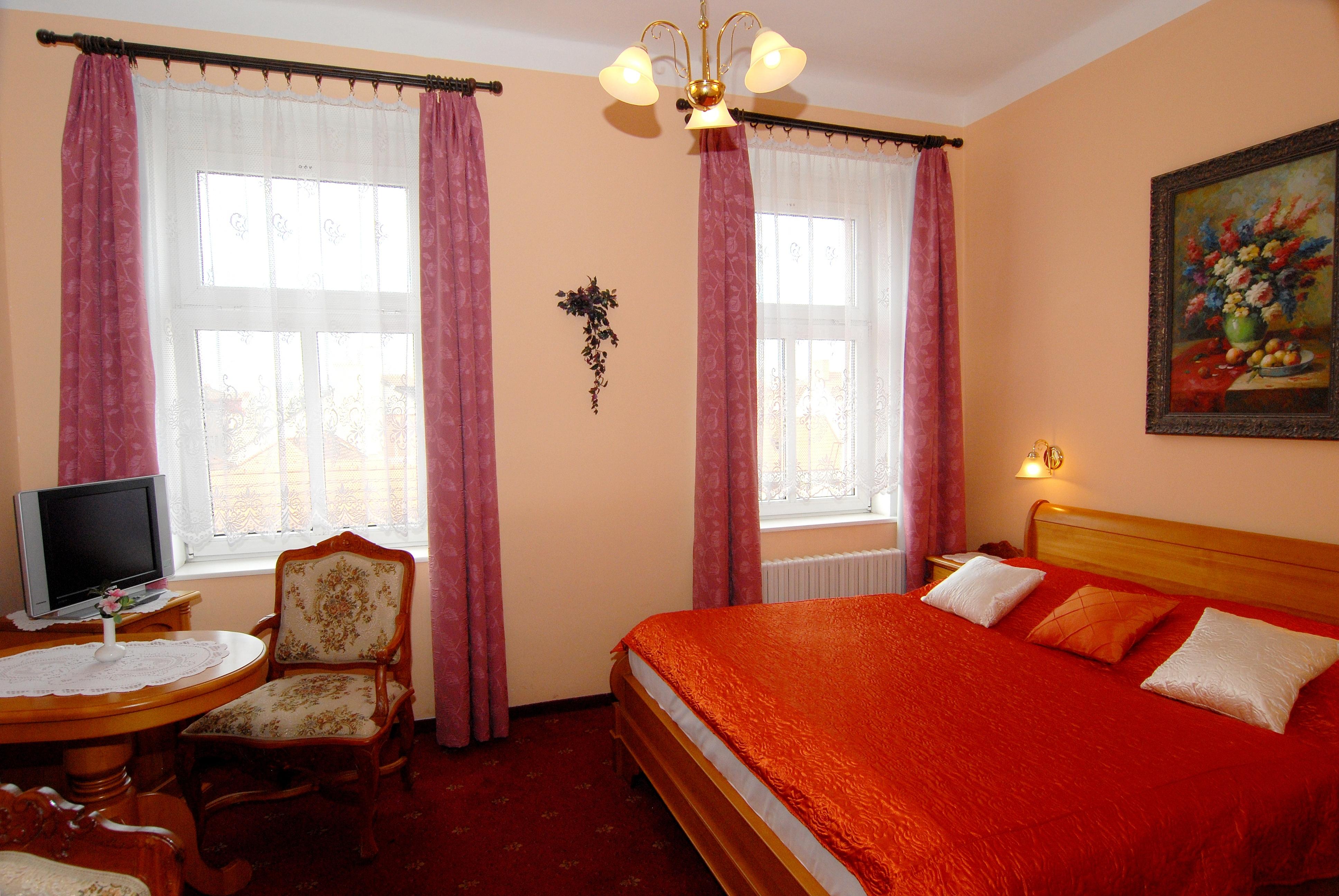 Opera 4* Prague