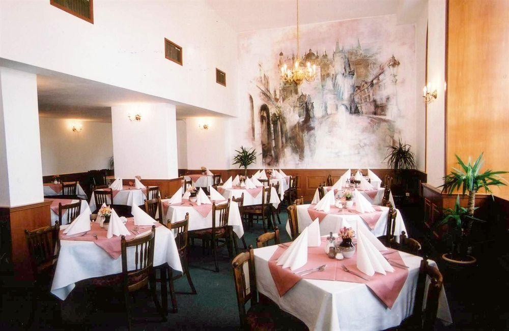 Opera Hotel 4*