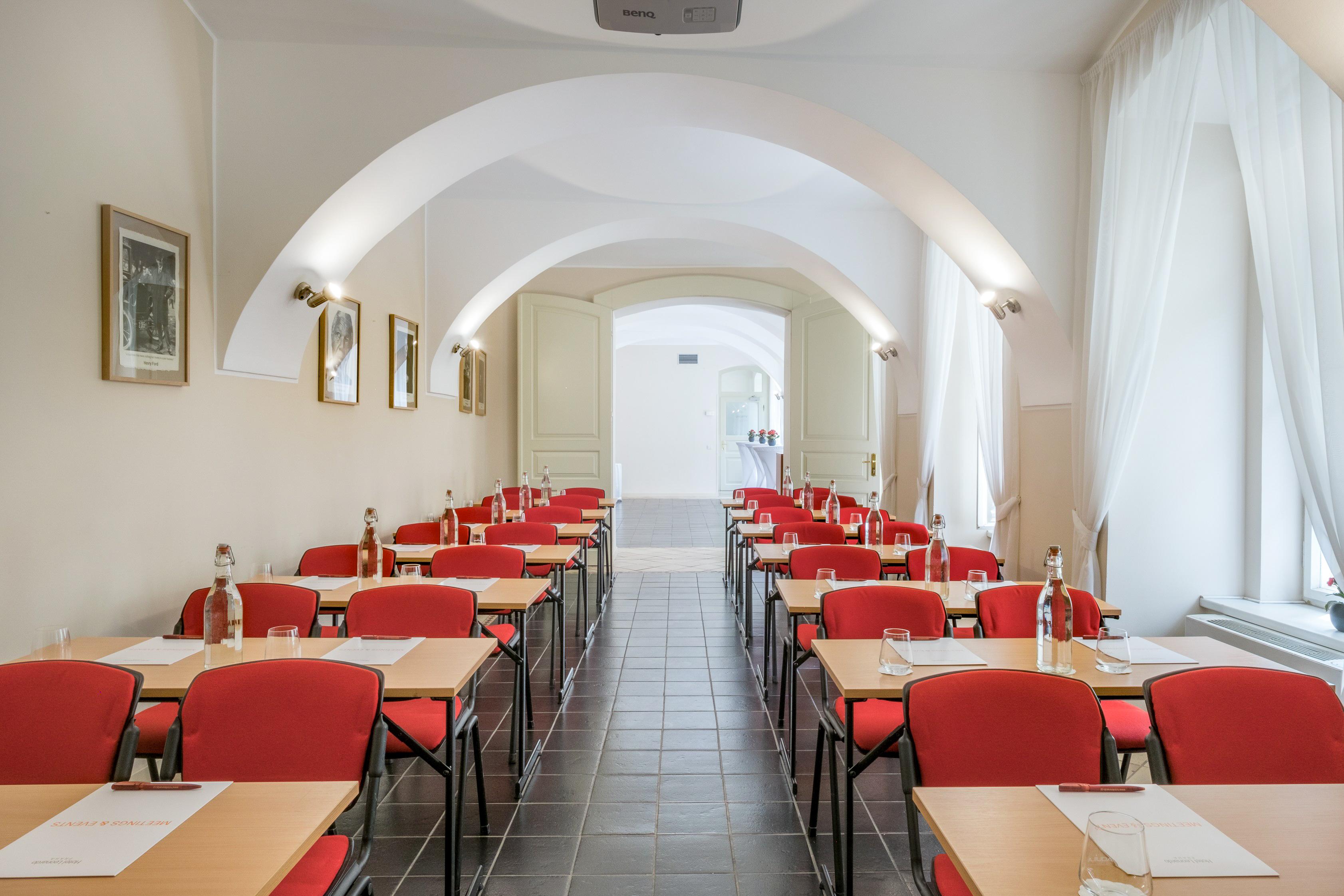 Leonardo&bookquet 5* Prague