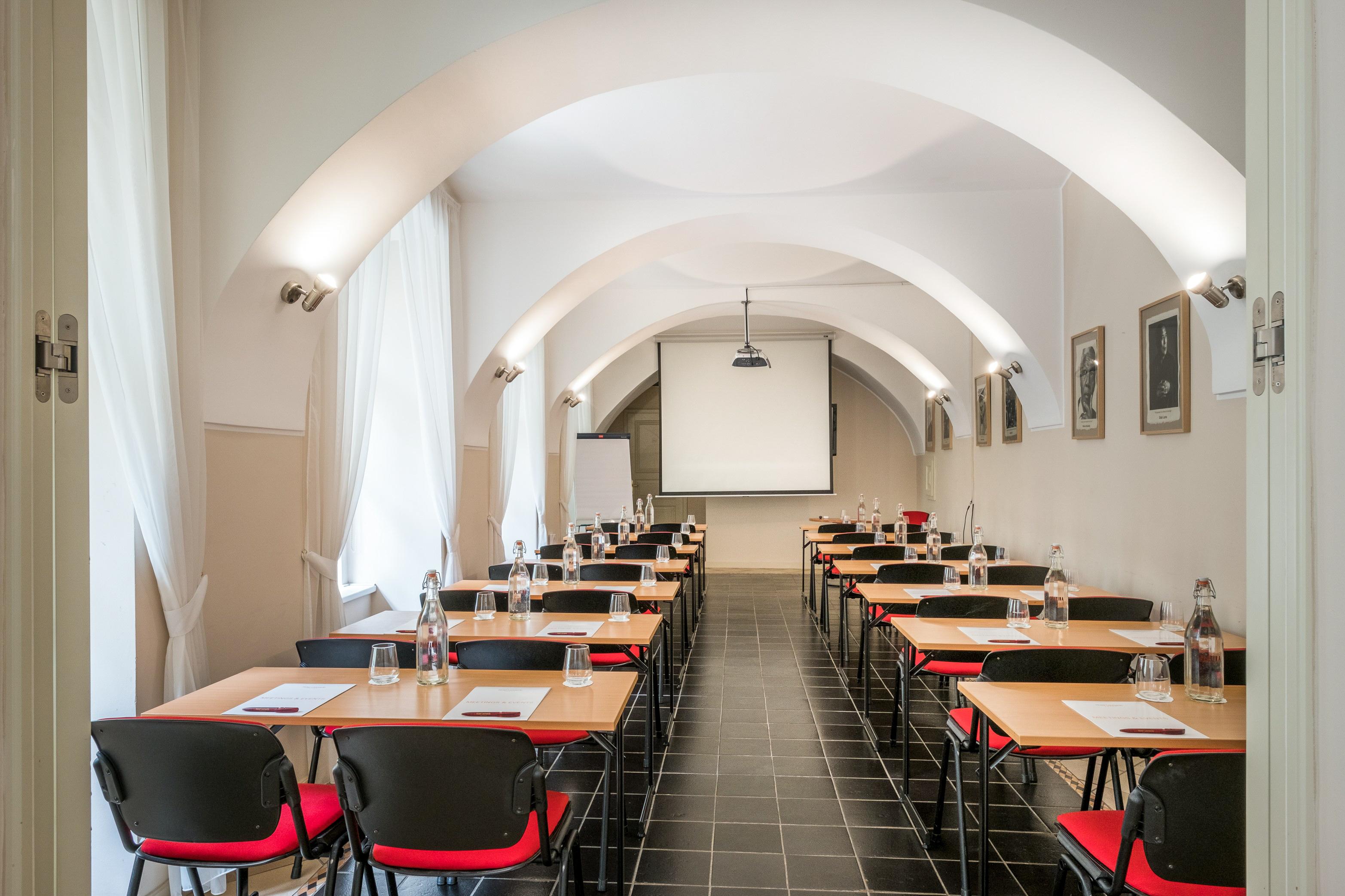 Leonardo&bookquet 5* Prague