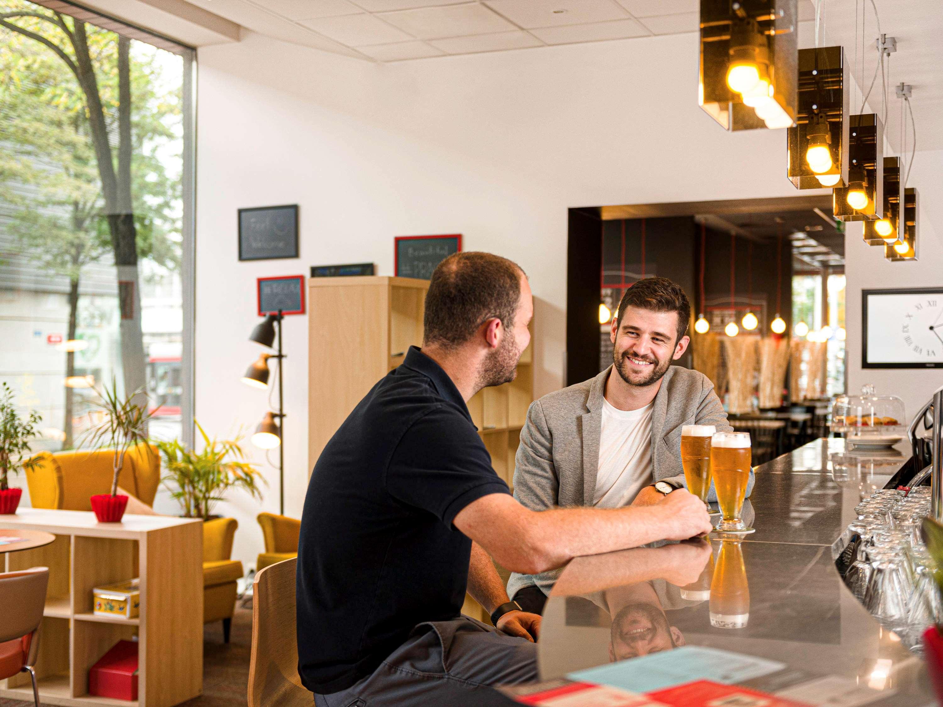 Ibis Mala Strana 3*
