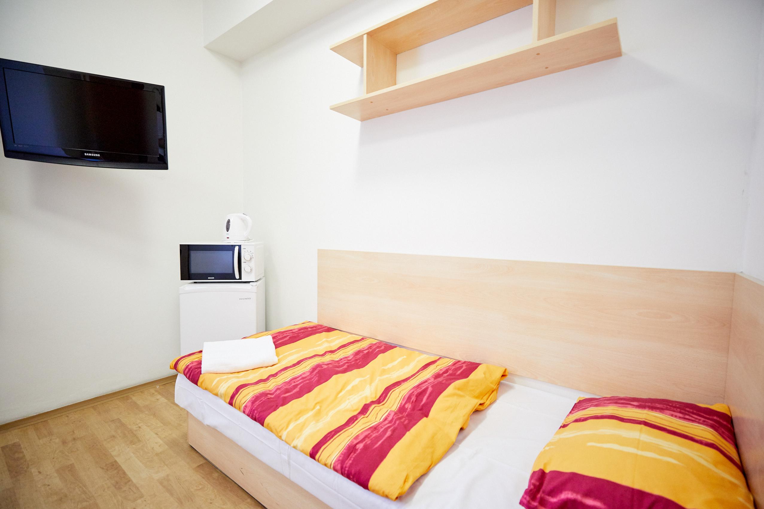 University Hotel 2*