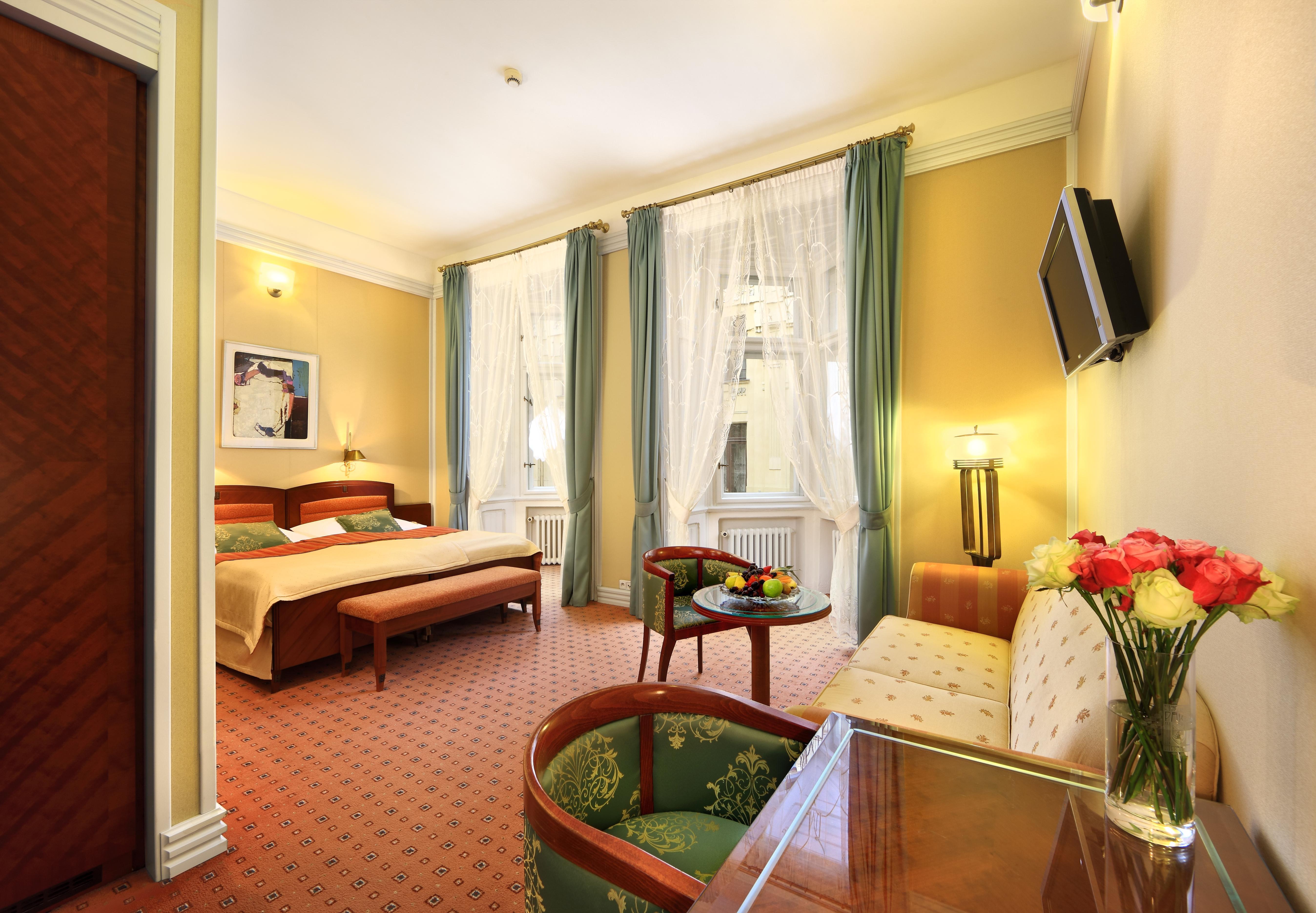 Otel Paris