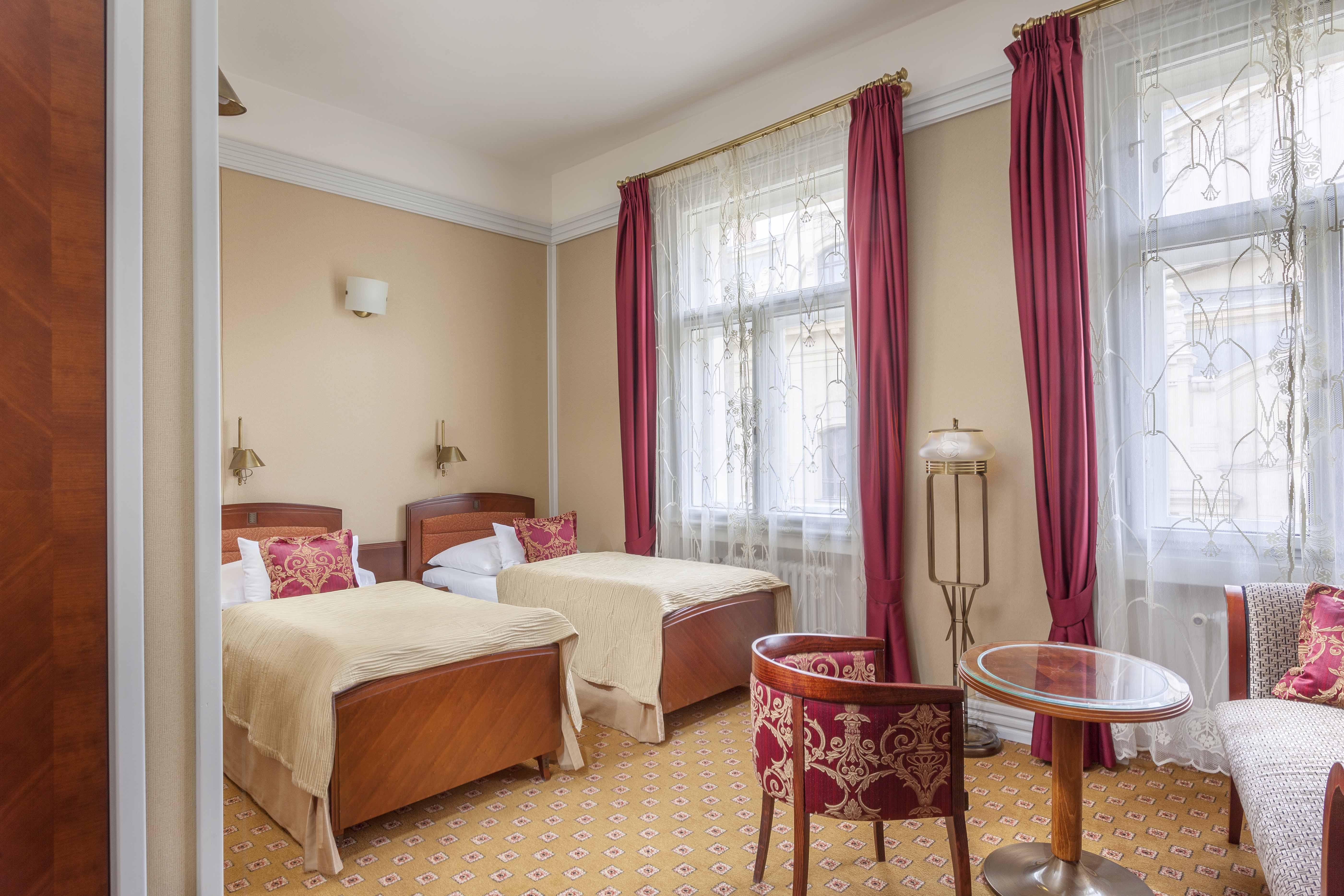 Otel Paris