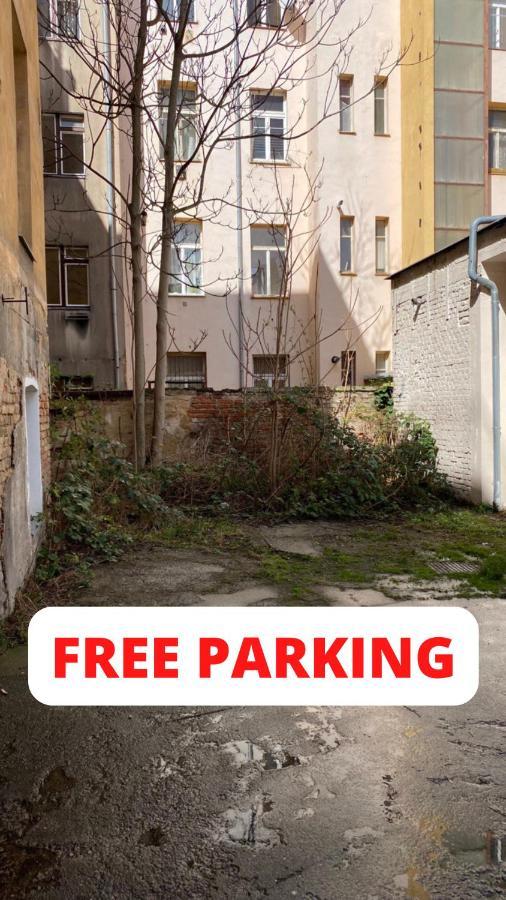 Lovely Havanska - With Free Parking Apartment Prague