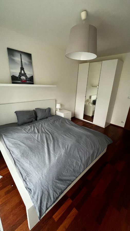 Appartement Garden Tower S Balkonem, Garaz