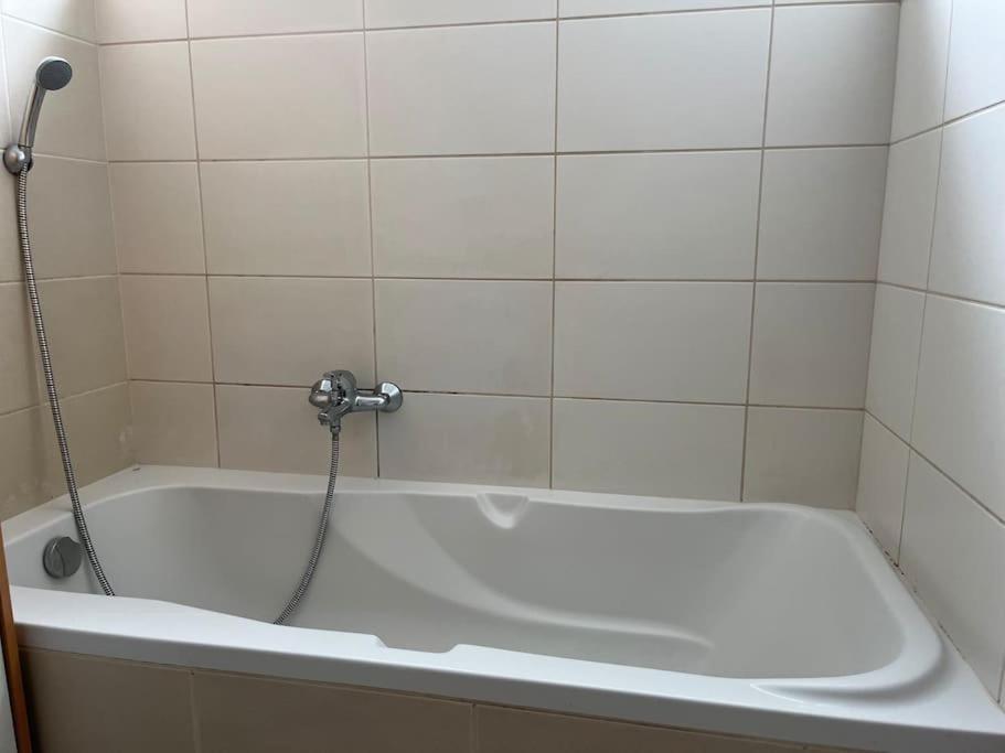 Hurka - 15 Min Do Centra, Garaz Apartment Prague